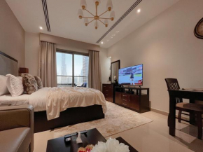 Studio Apartment with Sauna and Full Burj Khalifa View